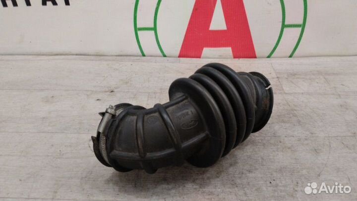 Патрубок воздушного фильтра Ford Focus CB8 1.6L