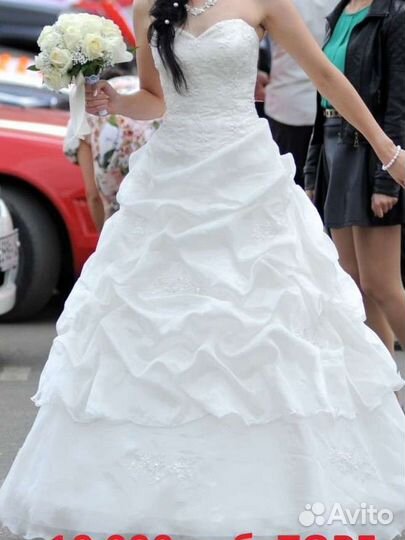 Свадебное платье