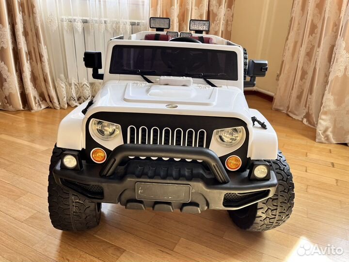 Детский электромобиль jeep wrangler