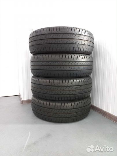Nexen Roadian CT8 215/65 R17