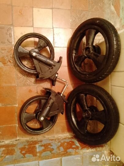 Запчасти на коляску колеса