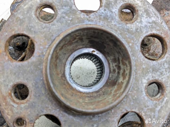 Кулак поворотный передний левый w220 S-class 11