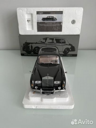 1:18 Rolls-royce Phantom V1964 Paragon