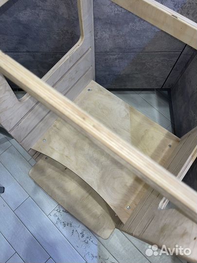 Башня помощника монтессори