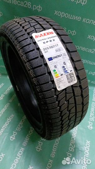 Maxxis SP02 Arctic Trekker 205/50 R17