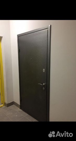 Входная дверь