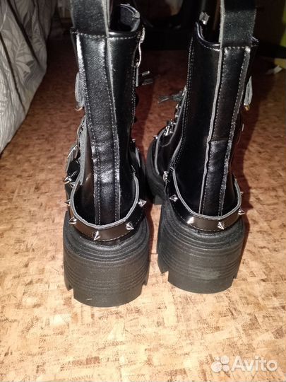 Ботинки осенние