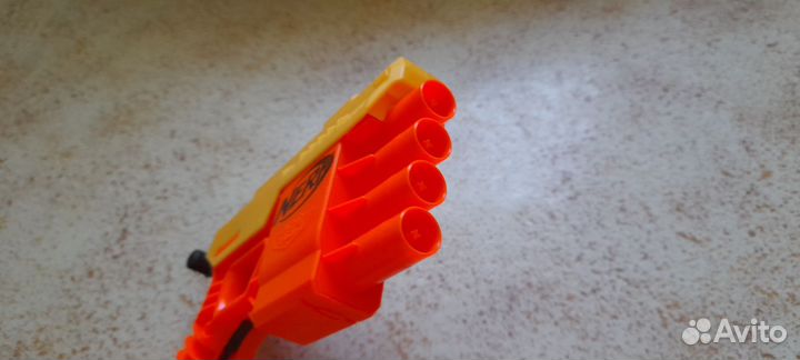 Игрушечные пистолеты