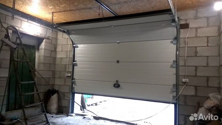 Секционные ворот Алютех Тренд