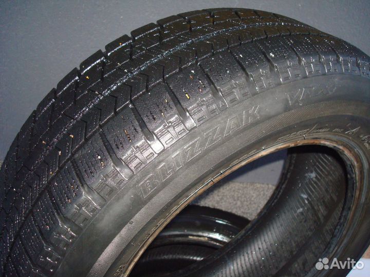 Bridgestone Blizzak VRX 195/60 R15 88S