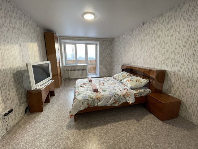2-к. квартира, 64 м², 2/9 эт.
