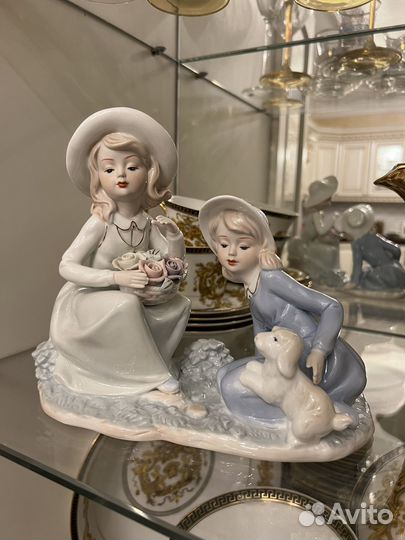 Фарфоровые статуэтки