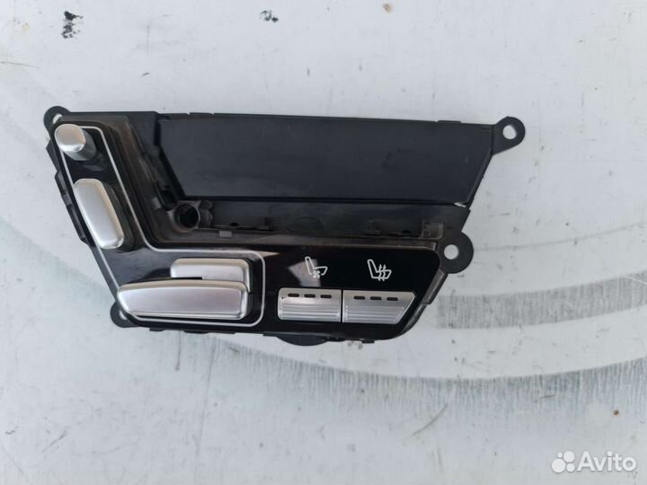 Блок заднего левого сиденья Mercedes W221