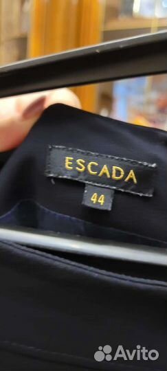 Платье escada