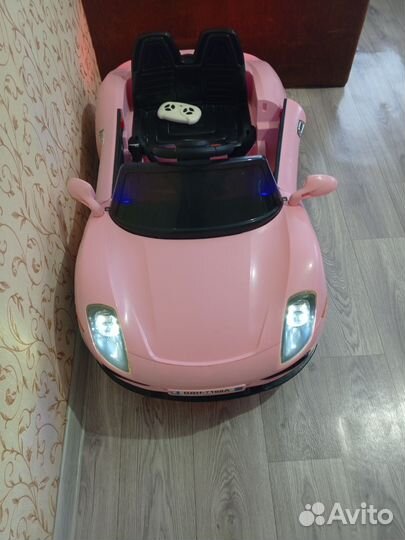 Детская машина электромобиль с пультом