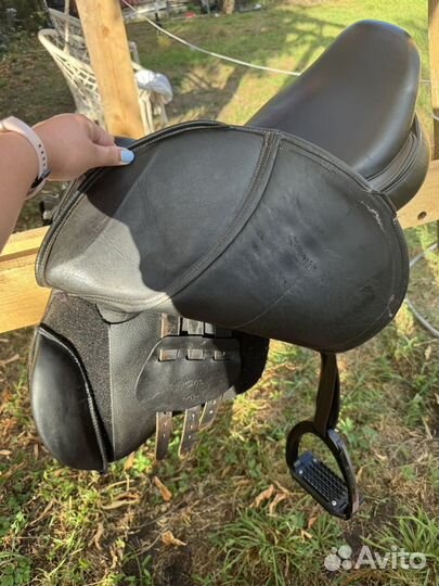 Седло для лошади конкурное