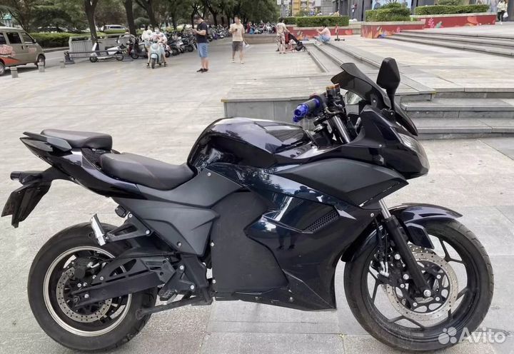 Электромотоцикл Yamaha R3