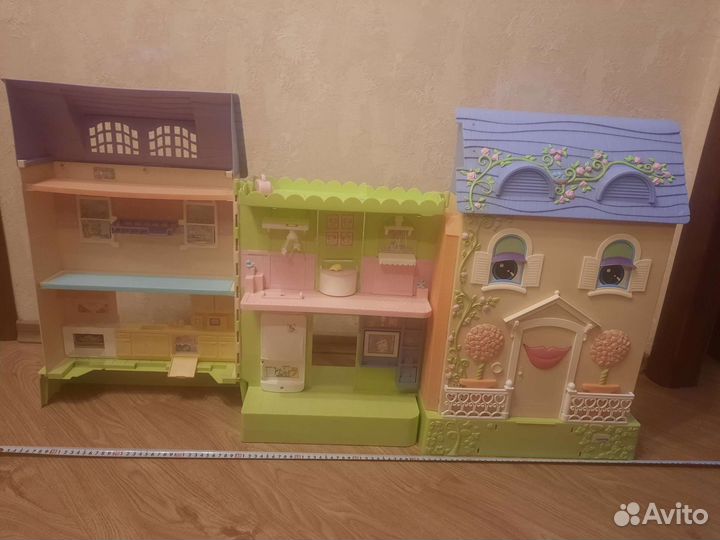 Большой кукольный домик