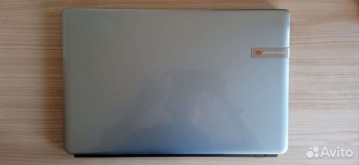 Ноутбук Packard Bell Z5WT1 / 6 GB / GT 720M