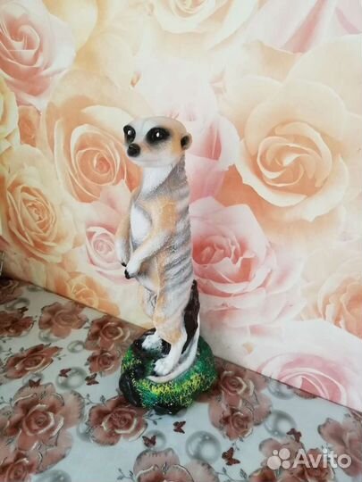 Клёвый сурикат - садовая фигурка