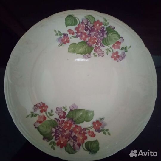 Тарелки разные