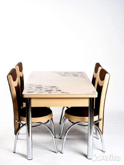 Кухонный стол и стулья 6 шт