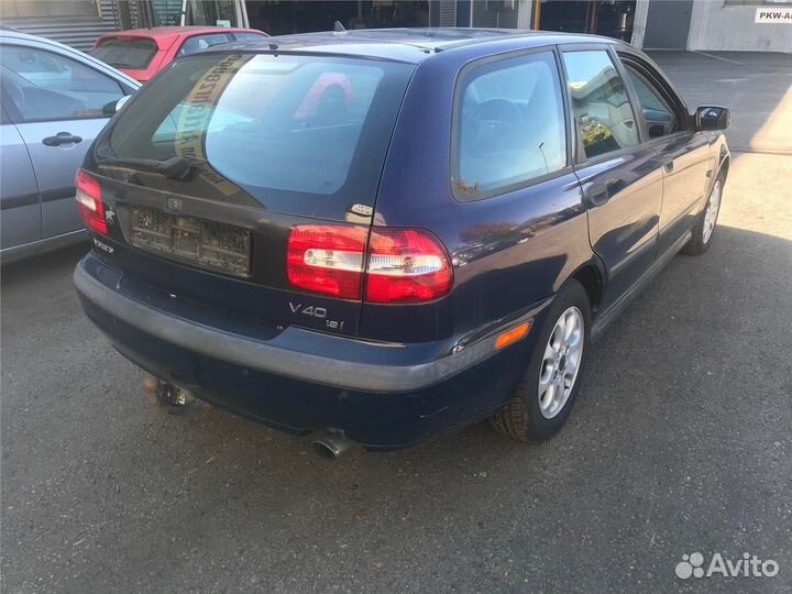 Разбор на запчасти Volvo S40 / V40 1995-2004