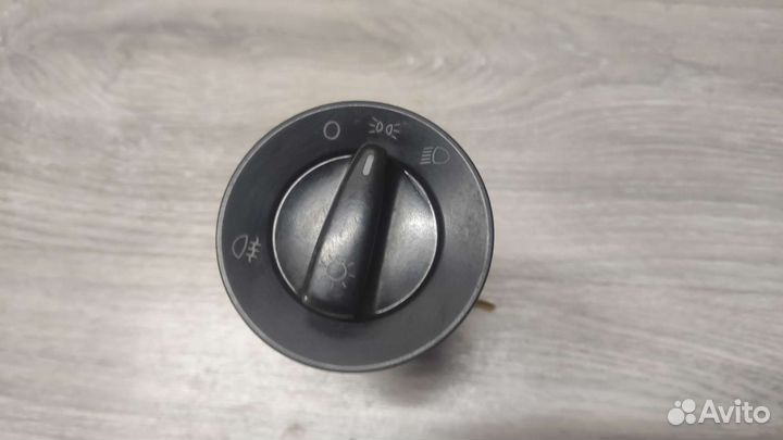 Переключатель света VAG