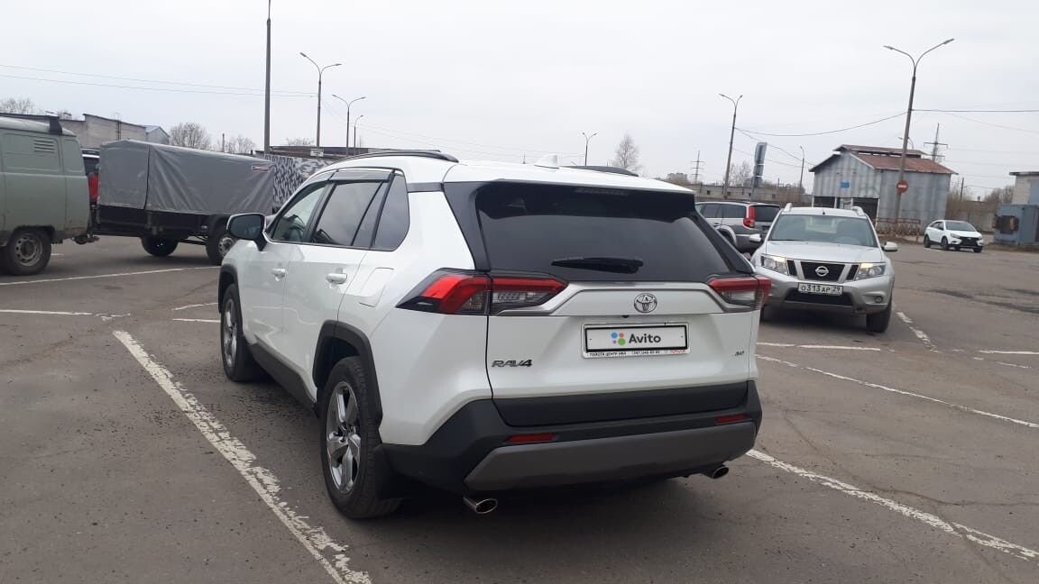 Toyota RAV4: фото владельца
