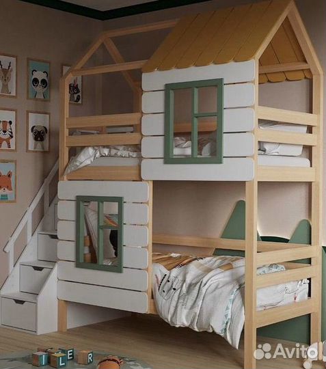 Детская двухъярусная кровать с лестницей