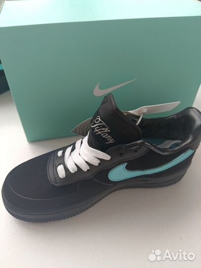 Новые женские Nike Air Tiffany & Co 39 рр