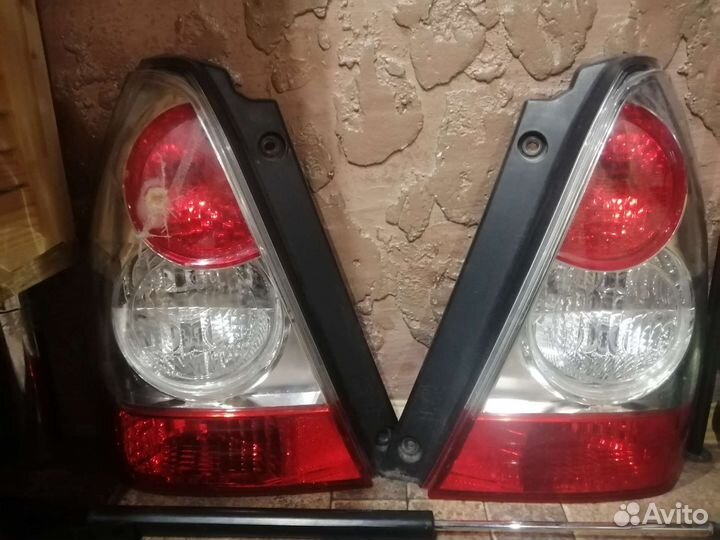 Фонарь subaru forester задний