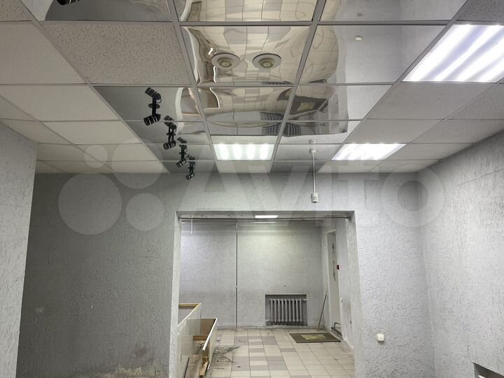 Торговая площадь, 67 м²