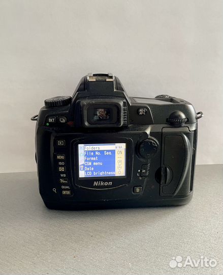 Цифровой зеркальный фотоаппарат Nikon D70