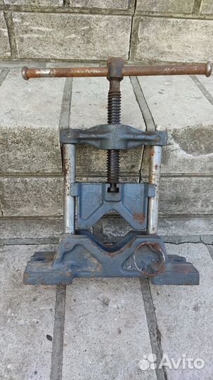 Тиски трубные