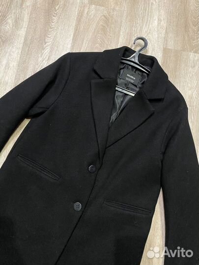 Черное пальто pull&beer