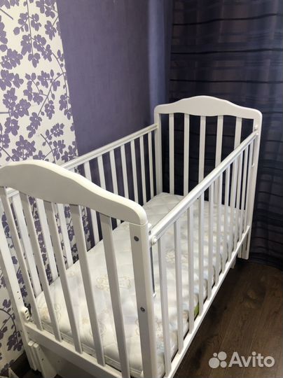 Продам детскую кроватку