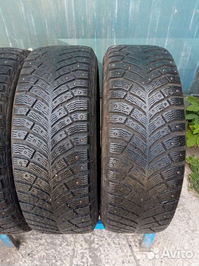 Michelin X-Ice North 4 195/65 R15 95T