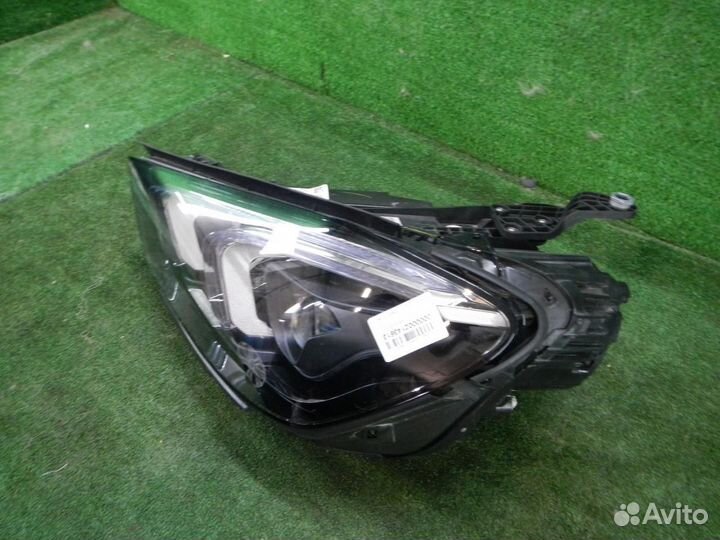 Фара левая Mercedes-Benz GLE