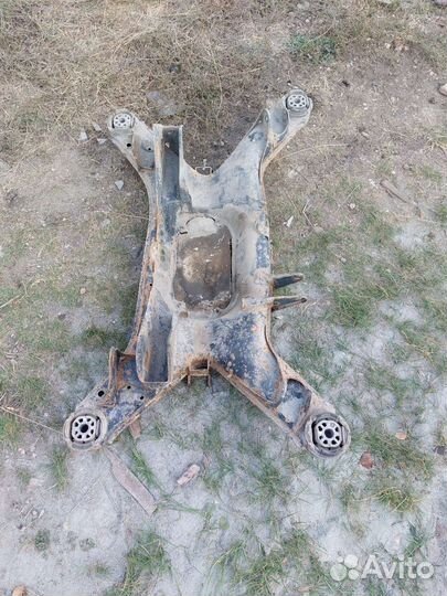 Подрамник Audi A8 D2