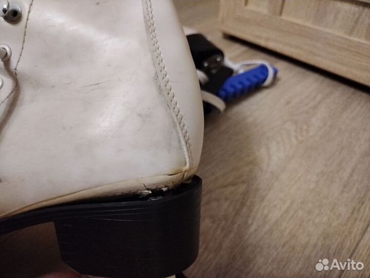 Коньки фигурные