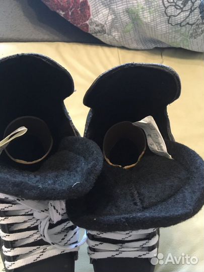 Коньки хоккейные новые