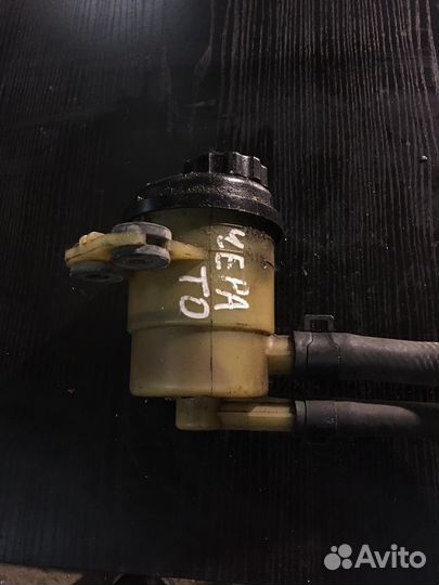 Kia cerato Бачок гура