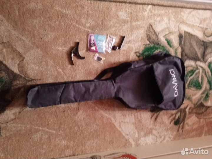 Акустическая гитара