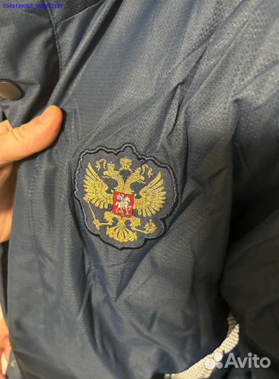 Ассортимент горнолыжных костюмов Asics