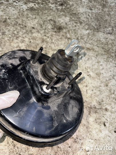 Вакуумный усилитель Ford Focus CB4 2008