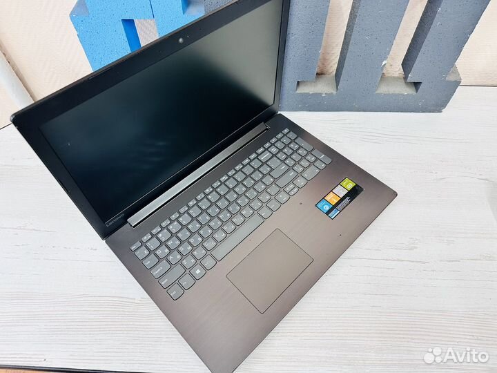 Игровой ноутбук i5-8300 GTX 1050