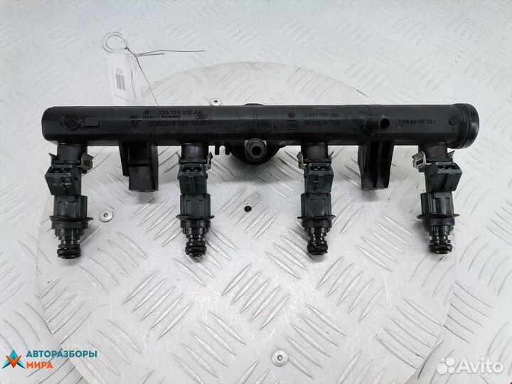 Форсунка Volkswagen Polo 3 2001 030906031J