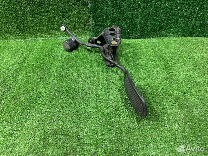 Педаль газа Geely Mk седан 1.5 2012