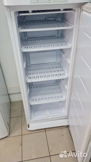 Морозилка вертикальная